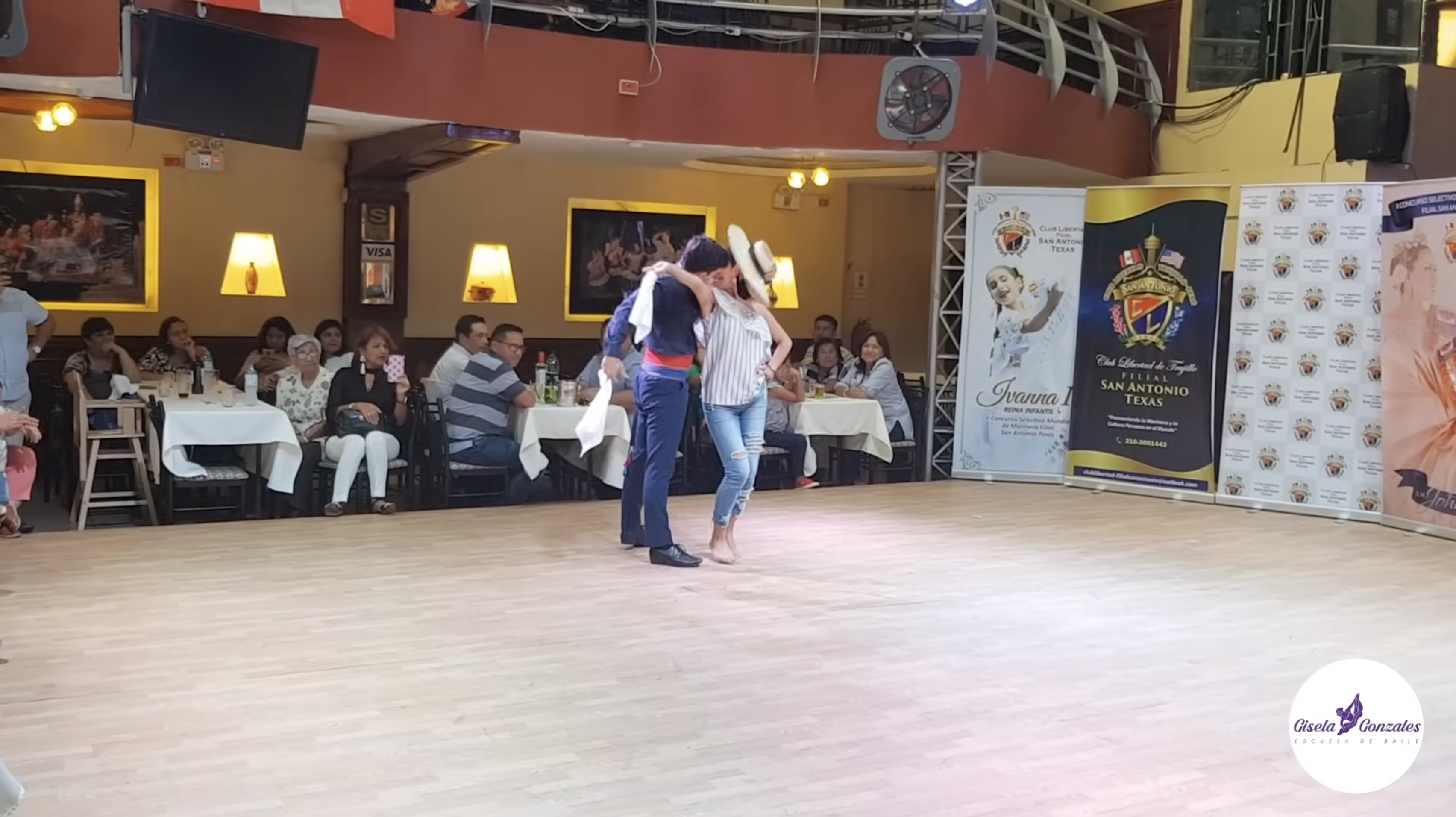 Gisela Gonzales y Memo Suero Peña Criolla